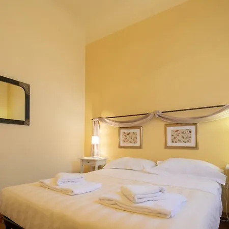 Apartment Romantic Pitti By Mmega Florenz